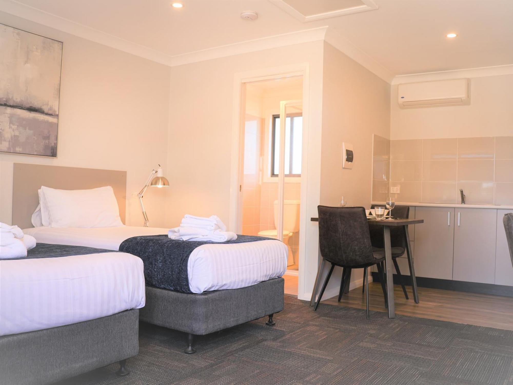 Eastend Studio Apartments Даббо Экстерьер фото